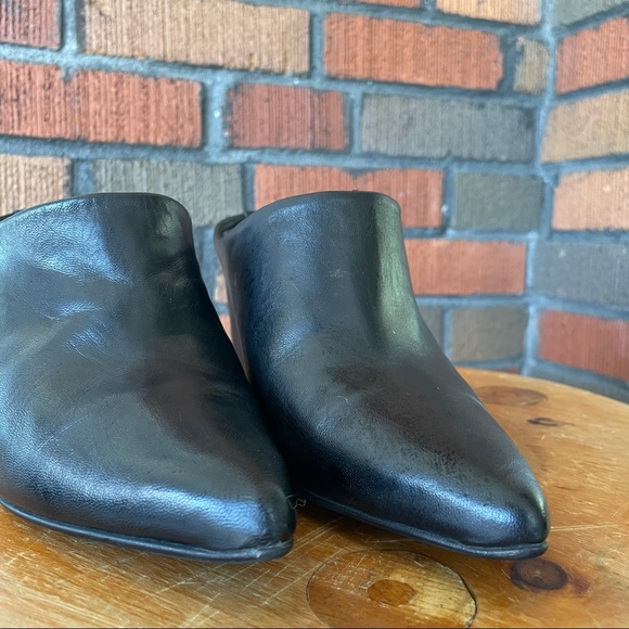 L’Intervalle Leather Mules - Picture 4 of 7